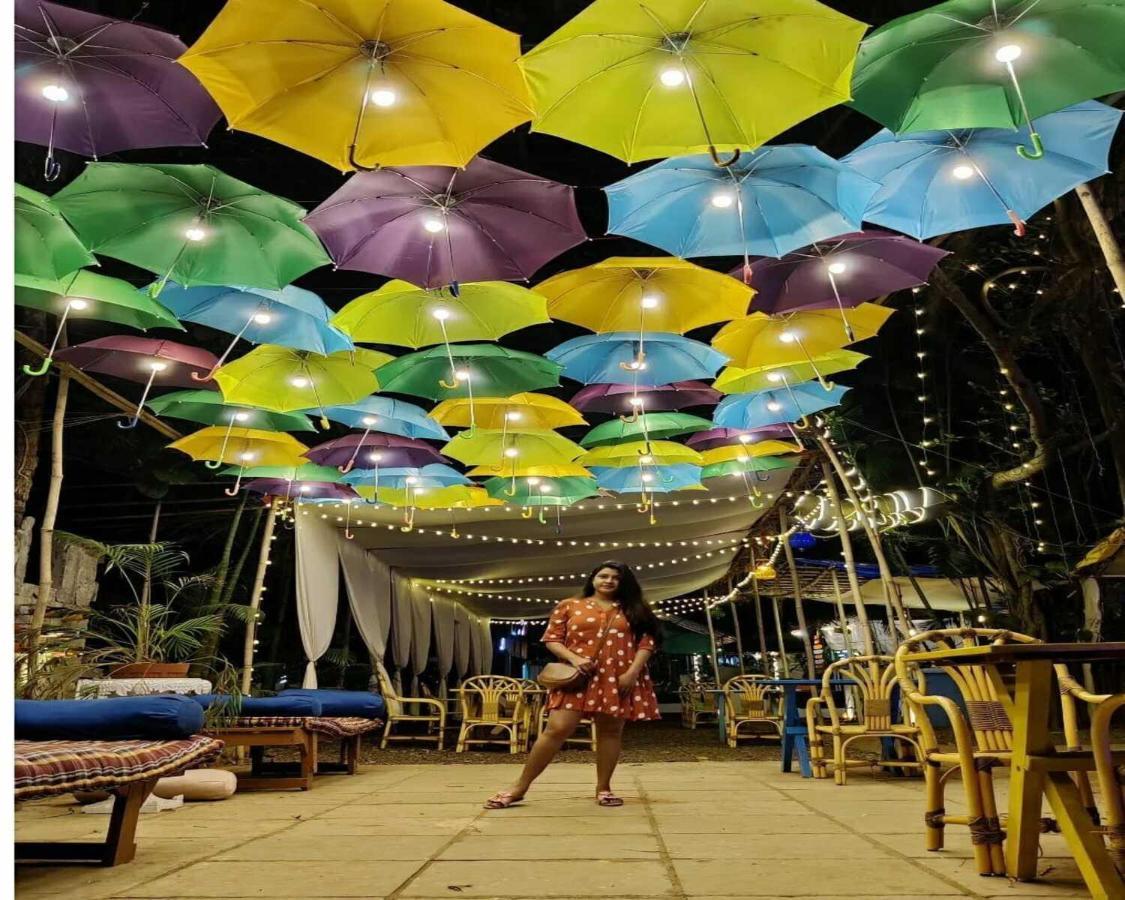 Piggy Calangute By Urban Nomads - Dorms & Pvt Rooms Экстерьер фото