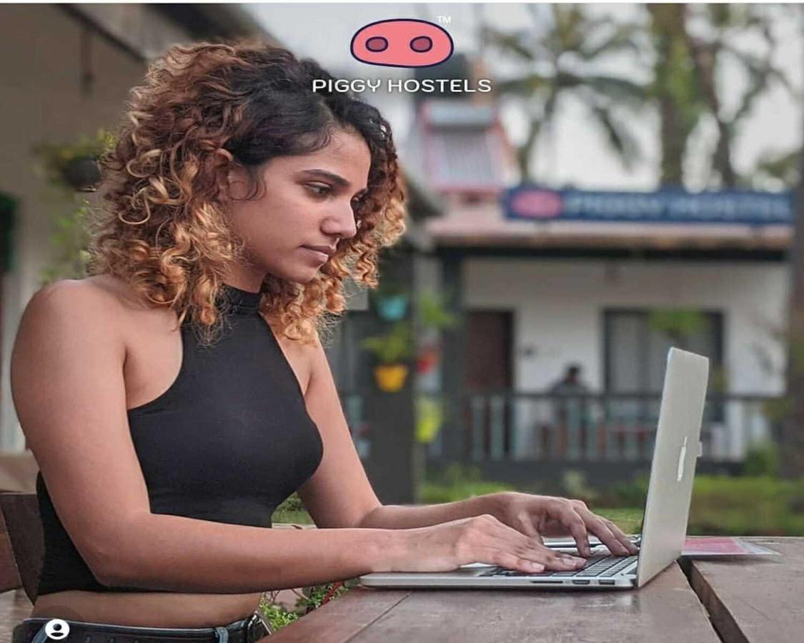 Piggy Calangute By Urban Nomads - Dorms & Pvt Rooms Экстерьер фото